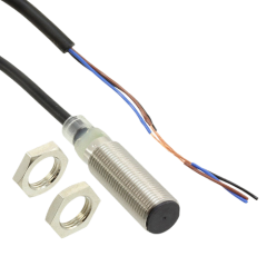 E2B-M12LS04-WP-C1 Sensör